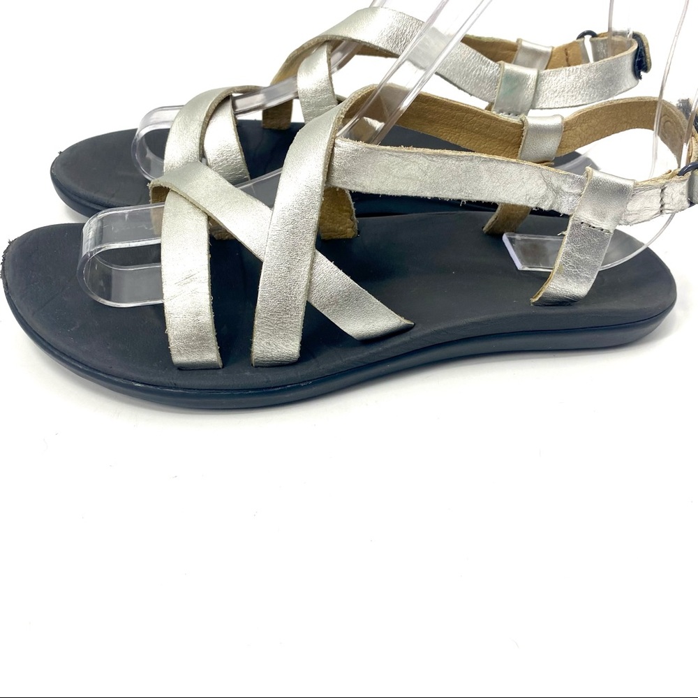 Olukai Upena strappy leather sandal silver women’s 6/girls 4/EUC 36